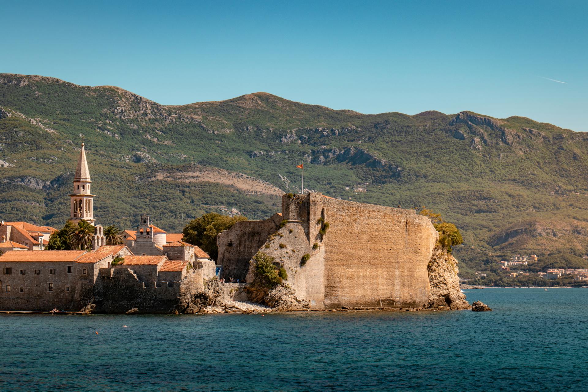 Delivery in Montenegro